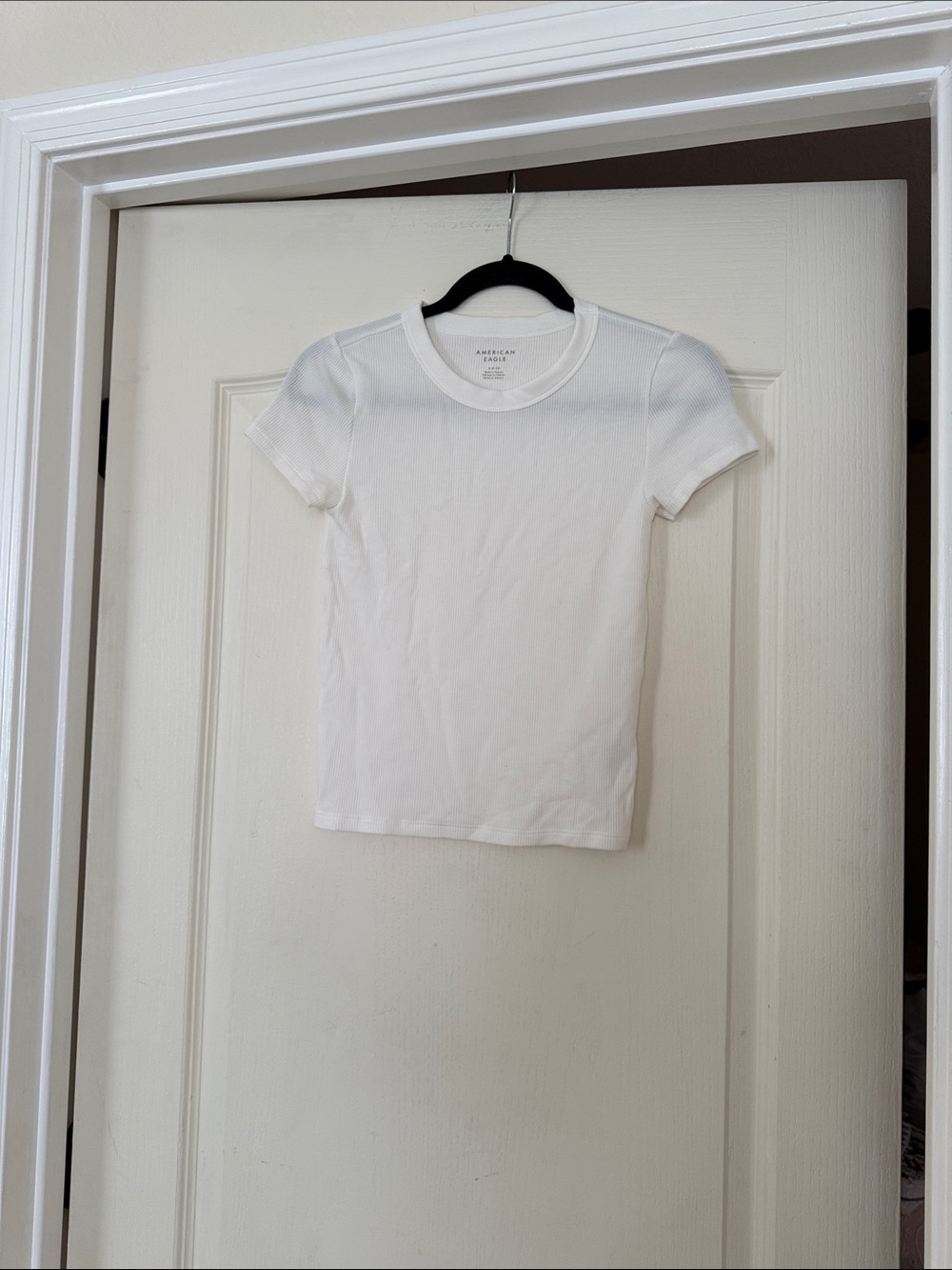 American Eagle Outfitters off White Ribbed Crewneck Short Sleeve Tee